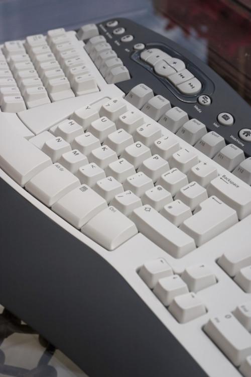 Hva er fordelene ved å bruke en datamaskin tastatur?