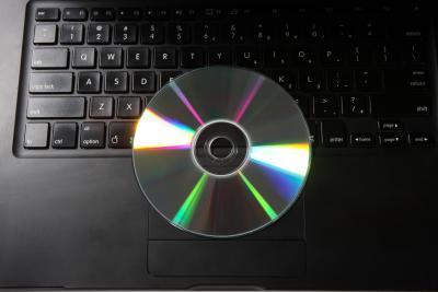 Hvordan brenne en CD på en bærbar PC