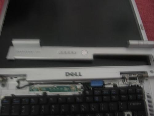 Hvordan erstatte en Dell laptop-tastatur