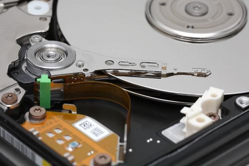 Hva er Deler av en harddisk?