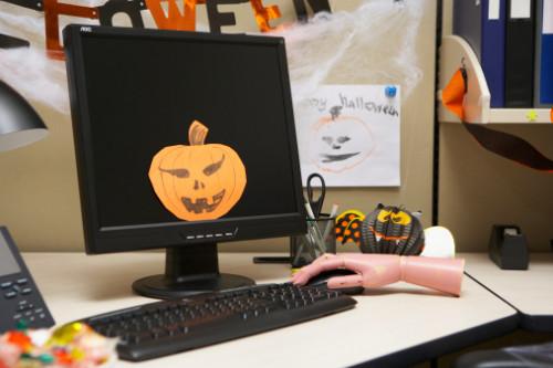 Hvordan skjære en Online Pumpkin