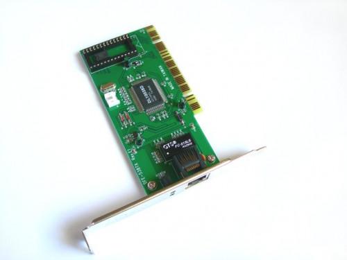 Slik installerer en Ethernet PC Card
