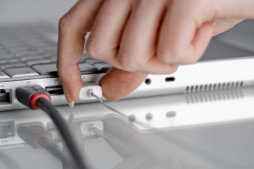 Hvordan fikse en USB Flash Drive Det er skrivebeskyttet?