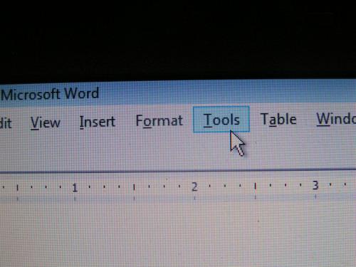 Hvordan slå skrivings på og av i Microsoft Word