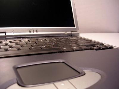 Hvordan legge til en bærbar PC til My Online Provider
