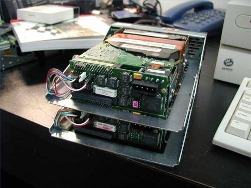 Slik konfigurerer SCSI-drivere
