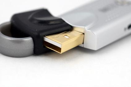 Hvordan å klone en USB-minnepinne
