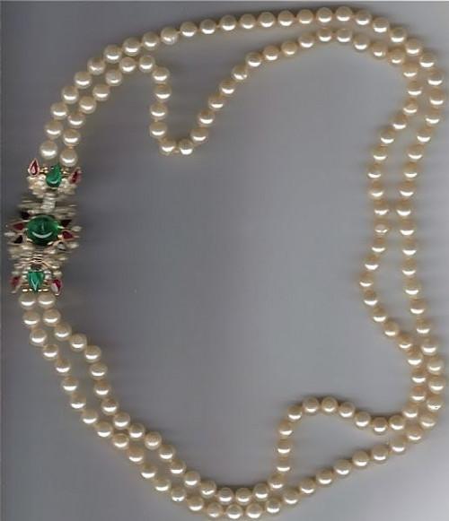 Hvordan skanne bilder av smykker å selge på eBay
