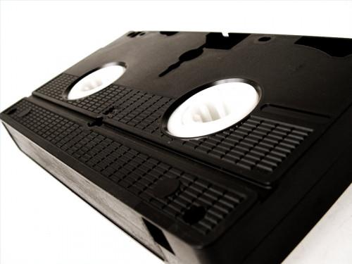 Hvordan koble en VHS videokamera til en bærbar PC