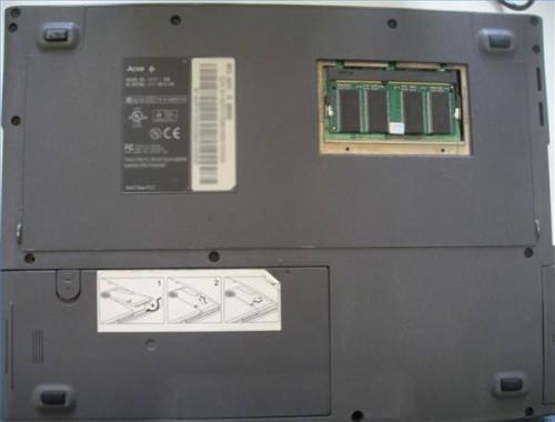 Hvordan legge til minne til en Acer laptop